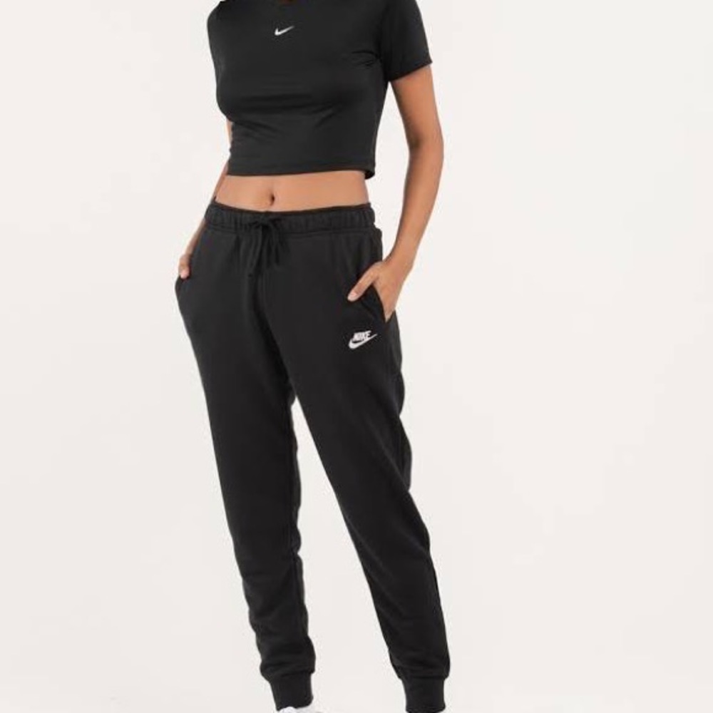 NIKE BLACK JOGGERS BRAND NEW!!!